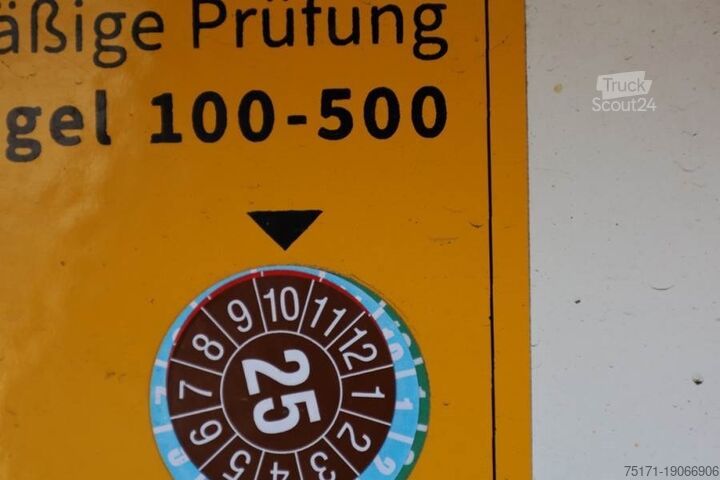 Scissor lift Holland Lift Ecostar HL-11812 Electric, 14m Working Height, 300