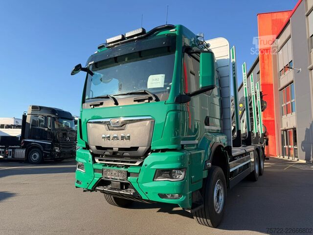 Transporteur de bois MAN TGS 33.510 6x4 BL Kurzholz 3 Monate in Gebrauch...