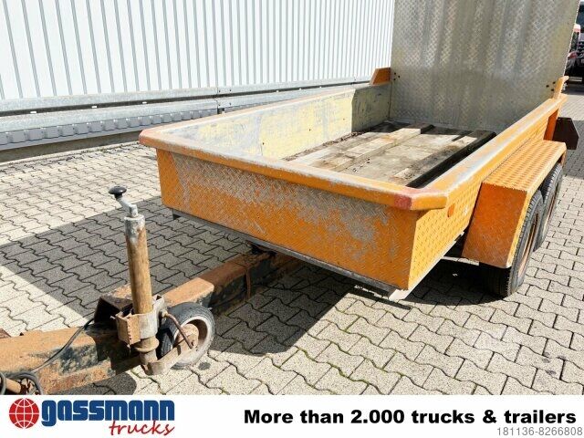 Remorcă cu platformă joasă STB 300/30B