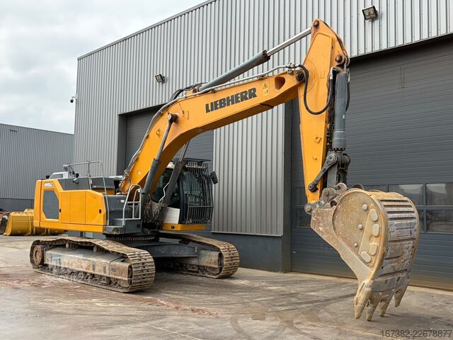 Bandgrävare Liebherr R945 S-HD