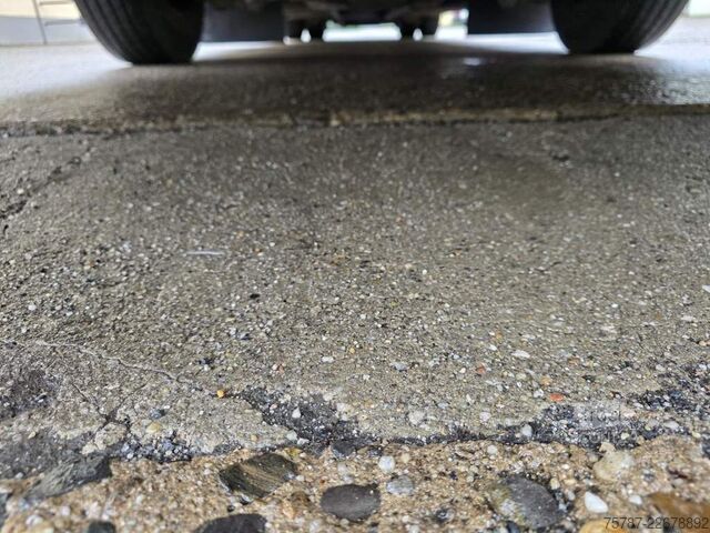 Autocar interurbain SETRA S315 Überland 53+49+1, großer Gepäckraum