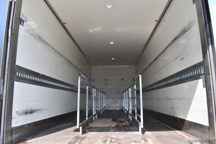 Camion caisson MERCEDES-BENZ Atego 1230 L E6 4x2 Koffer LBW