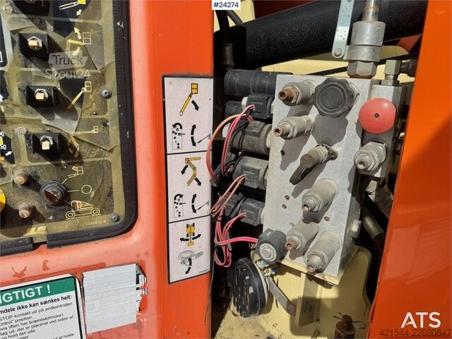 Шарнірно-телескопічна робоча платформа JLG E45AJ Articulating Boom Lift – Repair Object WATCH