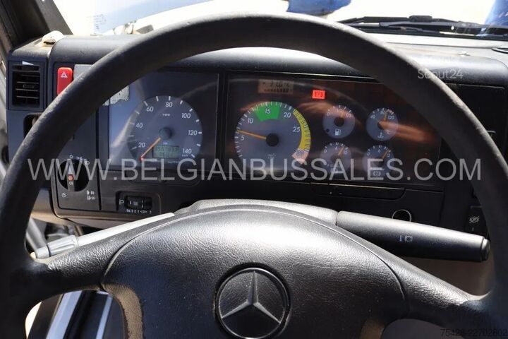 Miniautocarro Mercedes-Benz Vario / 813D / Euro 5 / 8,5m