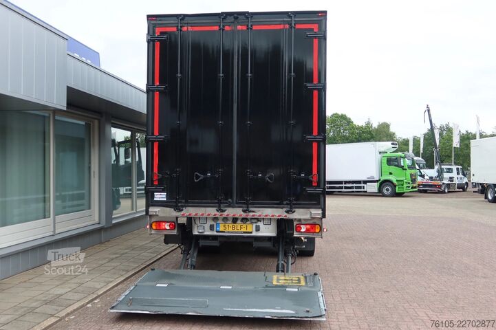 Resväska DAF CF 410 Bak +Dhollandia 2000 kg klep. Black Edition