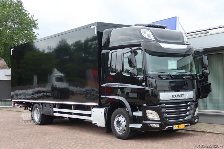 Resväska DAF CF 410 Bak +Dhollandia 2000 kg klep. Black Edition