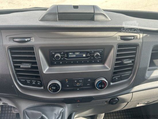 Фургон-панель FORD TRANSIT CUSTOM L2H1 DACHTRäGER, AHV