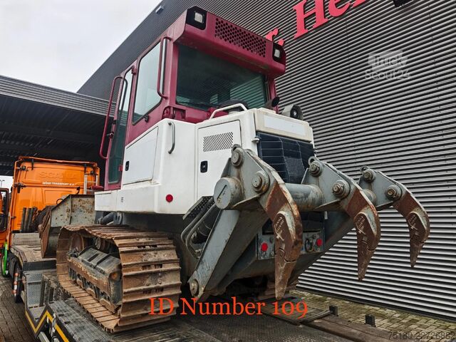 Goseničarski nakladalnik Liebherr LR 614