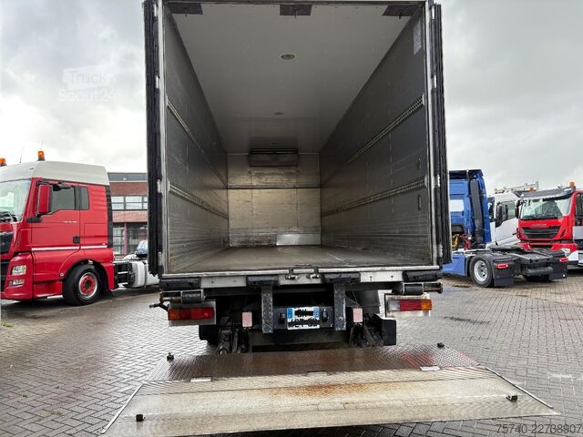 Рефрижераторне/заморожене транспортування Mercedes-Benz AXOR 1829 + THERMO KING 500e + MANUAL + LIFT