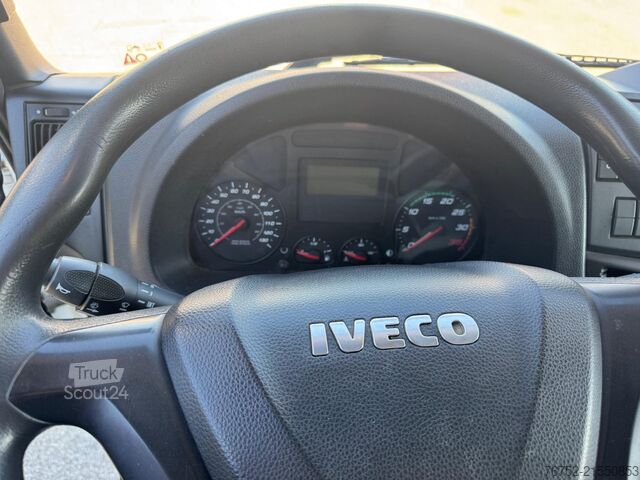 кран, змонтований на вантажівці Iveco Eurocargo 160.21