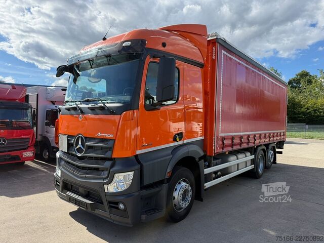 LKW mit Pritsche (offen) MERCEDES-BENZ ACTROS 2545 L Pritsche/Plane LBW 2 T*SCHIEBE*ADR
