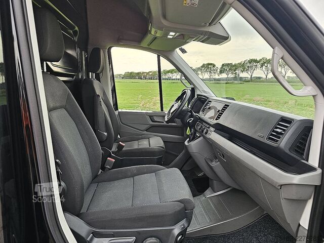 Bestelauto VW CRAFTER 35 2.0 L3H3 140Pk Automaat!