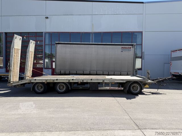 Remolque de plataforma baja Möslein TO 3 Schwebheim  3 Achs Tieflader Plato