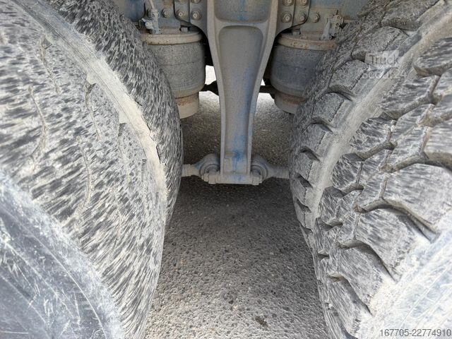 Betonomieszarka Iveco TRAKKER AD340T45
