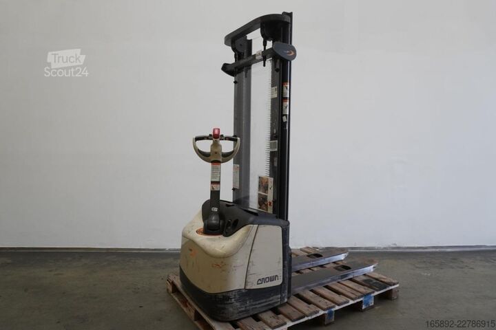 Handmatige stapelaar Crown WF 3000-1.2TL