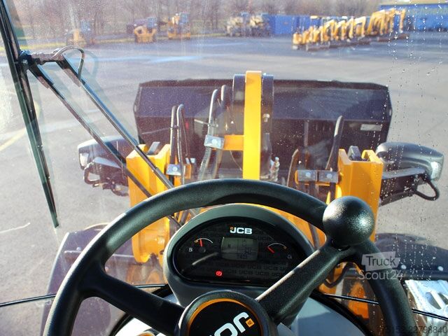 Chargeuse-pelleteuse JCB 407  Stufe V - NEU