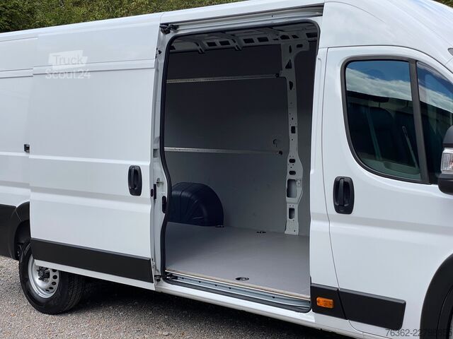Fourgon tôlé à empattement long et toit surélevé Peugeot Boxer Kasten 435 L4H2  180 AUT/NAvi/PDC