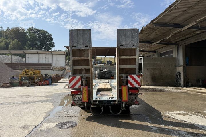 Remorque porte-engins surbaissée Fliegl DTS 360