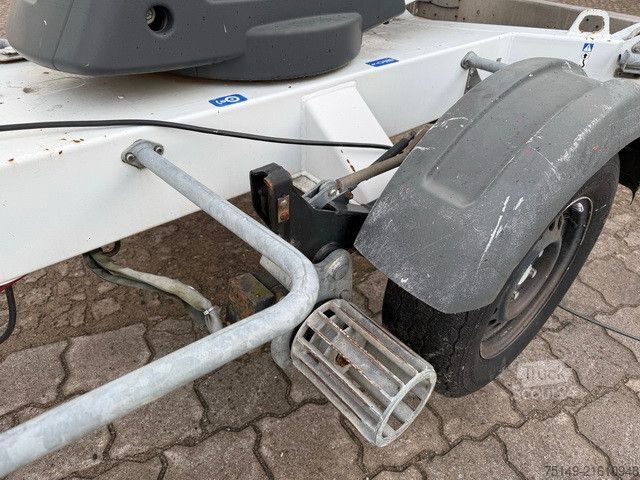 Radna platforma Dino 120 T, Arbeitshöhe 12m, Hydr. Radantrieb