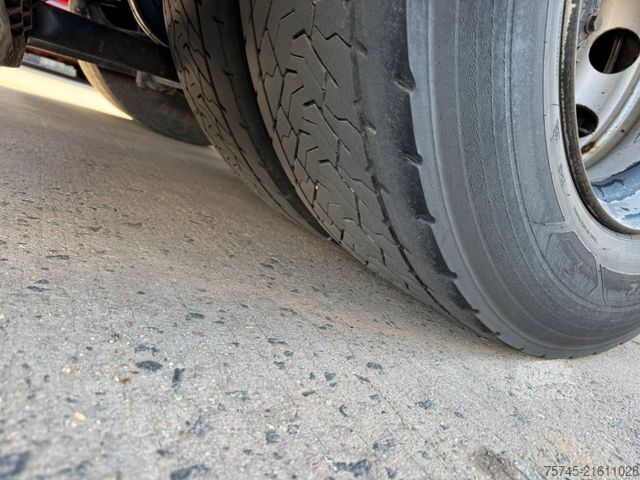 Camion plateau avec bâche MAN TGX 18.360 *  * LBW 2 TON * AHK*KRONE 2013