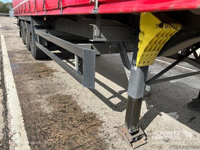 Semiremorcă deschisă cu prelată Schmitz Cargobull Curtainsider Standard