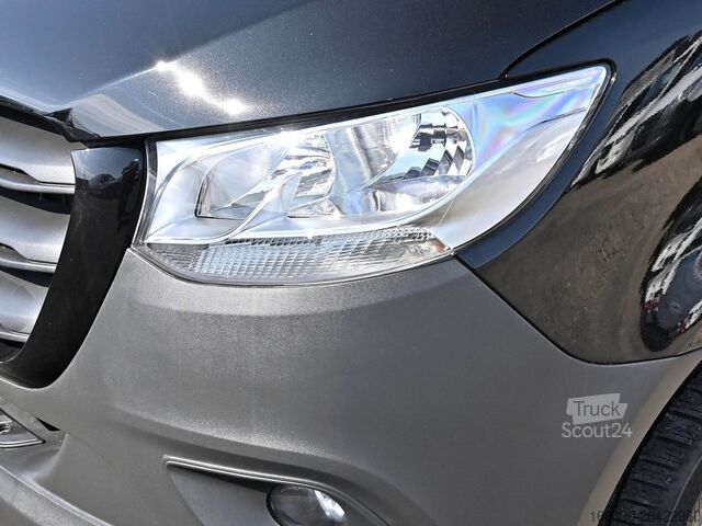 Kleinbus Mercedes-Benz Sprinter 317 CDI Tourer Lang (2-2-2-3) AHK 36