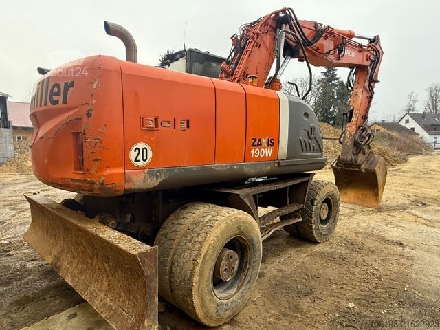 Mobile excavator HITACHI ZX190W-3