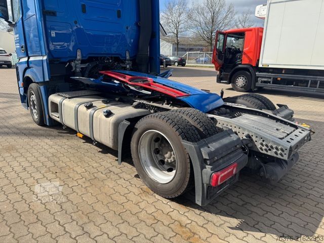 Standard tractor unit MERCEDES-BENZ Actros 1851 4x2 Unfallschaden/damaged