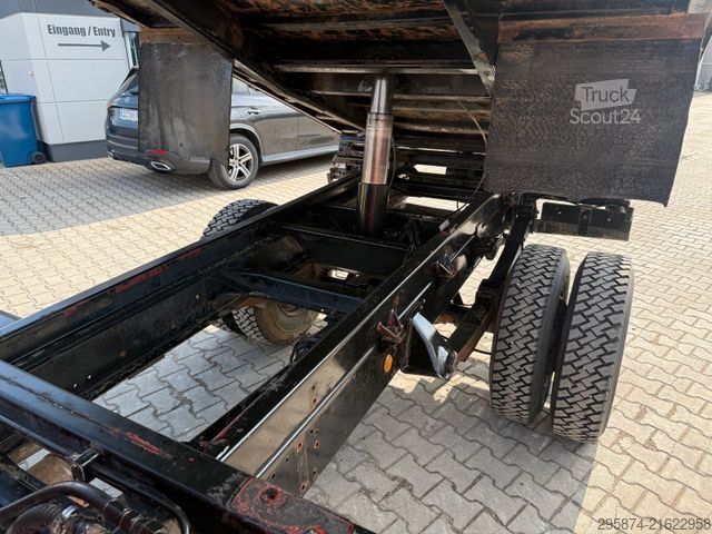 Třístranná sklápěcí dodávka MAN 9.136 3-S.-Kipper + Kran