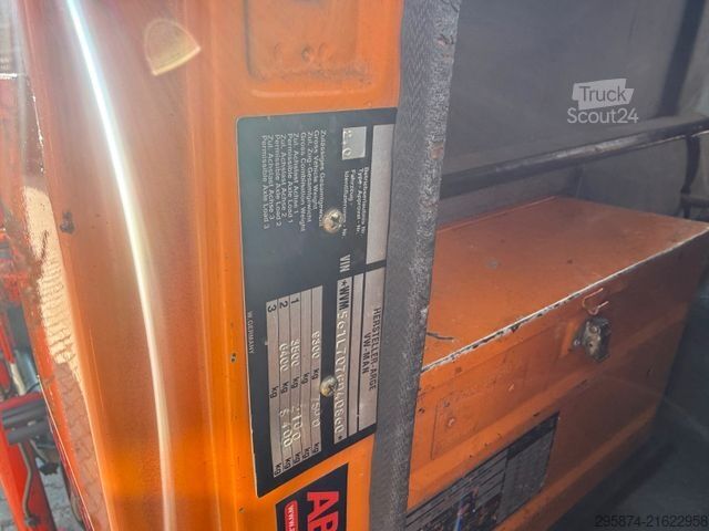 Třístranná sklápěcí dodávka MAN 9.136 3-S.-Kipper + Kran