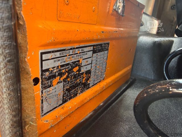 Třístranná sklápěcí dodávka MAN 9.136 3-S.-Kipper + Kran