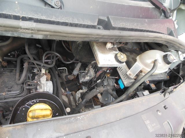 Aizkaru sānu furgons RENAULT MASTER 2,3 DCi, TWIN CAB,  MOTORAUSFALL!!