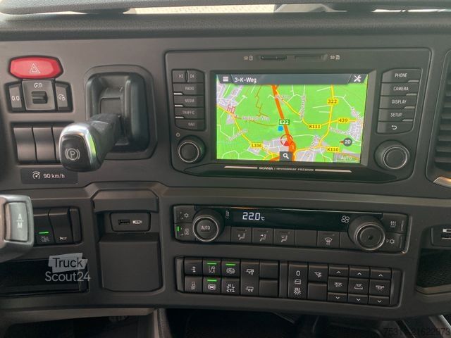 Standard tractor unit SCANIA S 540 LL NB | Schubbodenhydraulik*TV*Mikrowelle
