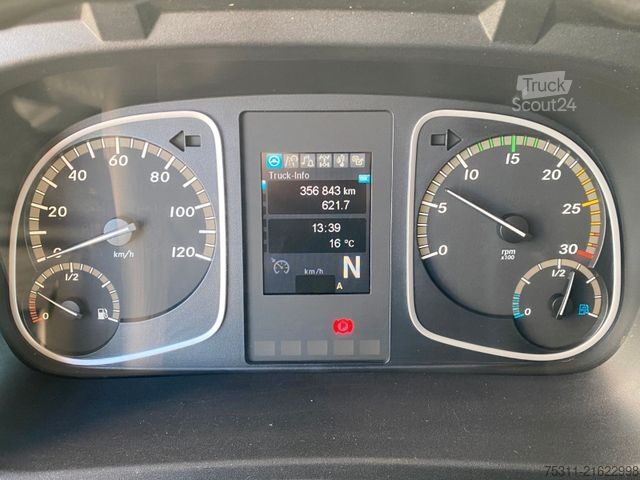 LKW mit Kofferaufbau MERCEDES-BENZ Atego 1218 I Möbelkoffer*Holz*3x Sitze*Automatik