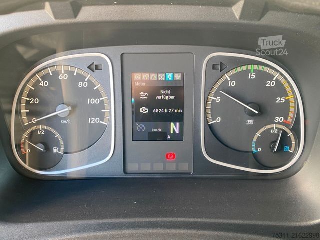 LKW mit Kofferaufbau MERCEDES-BENZ Atego 1218 I Möbelkoffer*Holz*3x Sitze*Automatik