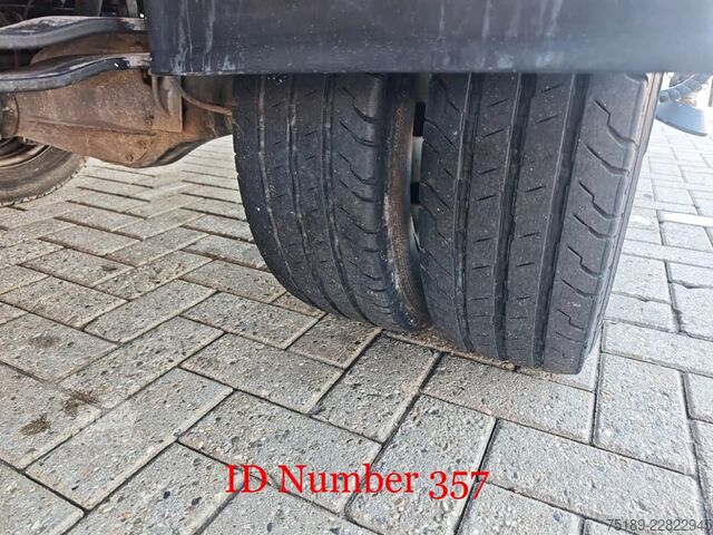 Plataforma elevatória Nissan Cabstar 35.13 NT400 Multitel MX 250