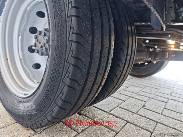 Plataforma elevatória Nissan Cabstar 35.13 NT400 Multitel MX 250