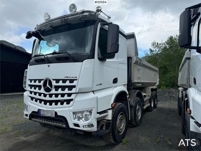 Skraldevogn Mercedes-Benz Arocs 3258 8x4 Tipper Truck – Low Mileage!