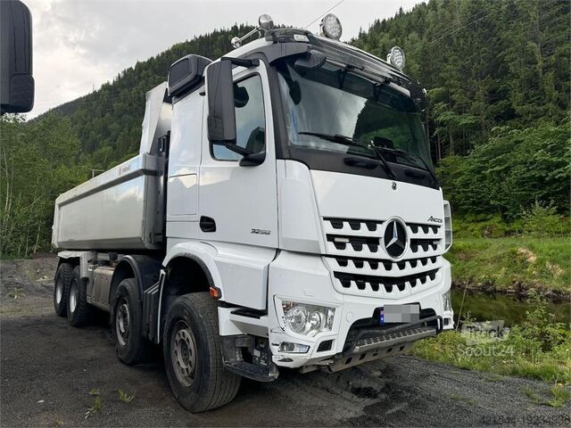 Skraldevogn Mercedes-Benz Arocs 3258 8x4 Tipper Truck – Low Mileage!