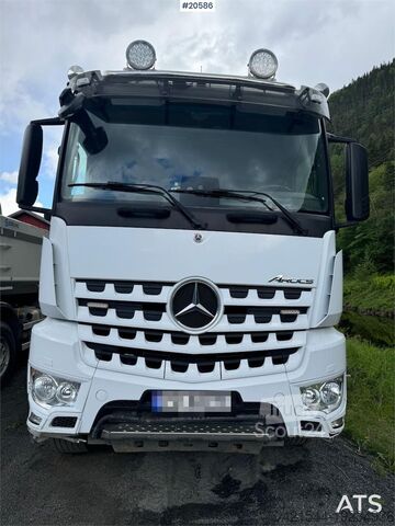 Skraldevogn Mercedes-Benz Arocs 3258 8x4 Tipper Truck – Low Mileage!