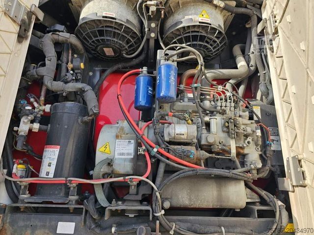 Hladilna polprikolica SCHMITZ CARGOBULL Tiefkühler City, 2. Achse drehbar, Carrier 1550