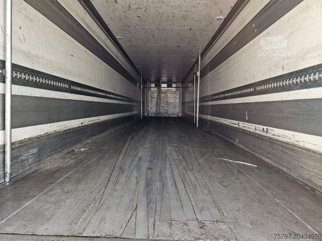 Hladilna polprikolica SCHMITZ CARGOBULL Tiefkühler City, 2. Achse drehbar, Carrier 1550