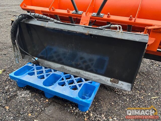 Slīdni Pronar Snowblade 205 cm Sneeuwschuiver hydraulische dr...