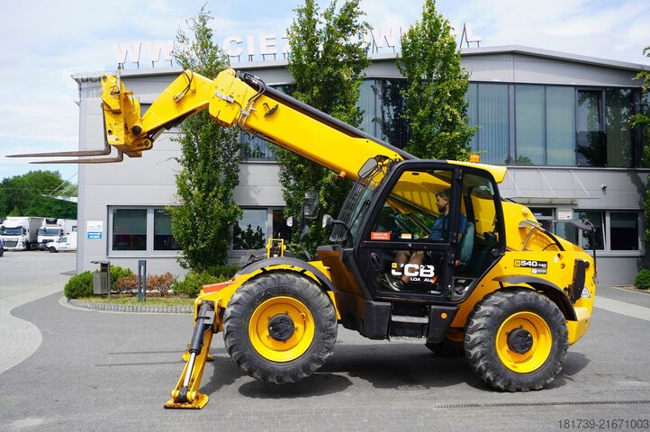 Teleszkopós rakodó JCB 540-140 telescopic loader / 14 m range