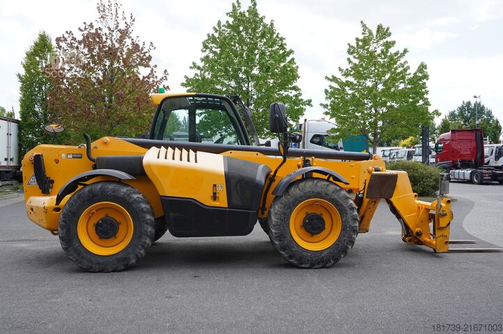 Teleszkopós rakodó JCB 540-140 telescopic loader / 14 m range