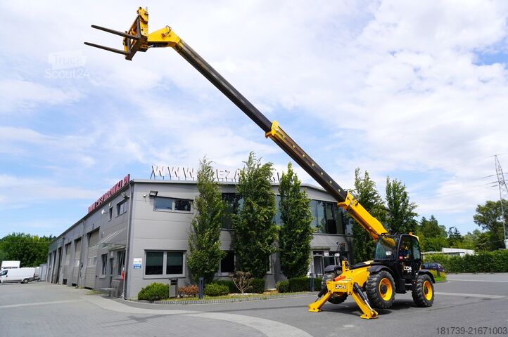 Teleszkopós rakodó JCB 540-140 telescopic loader / 14 m range