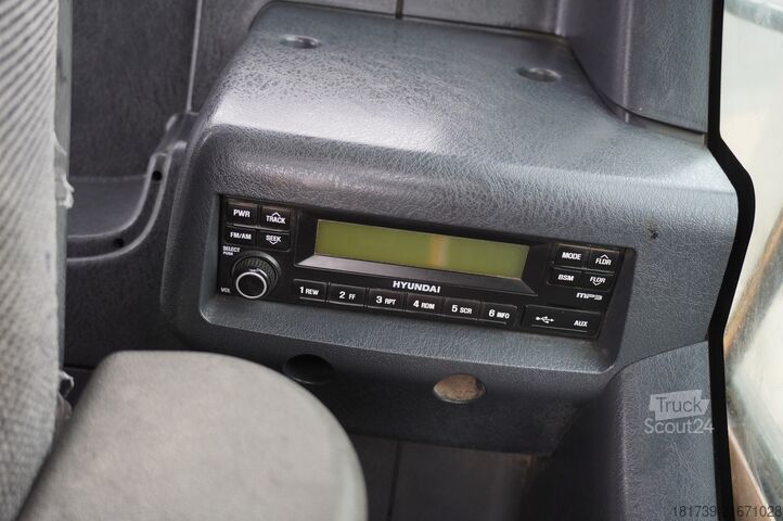 Excavadora de ruedas Hyundai Robex 55W-9 Wheeled Excavator 5.5t / 2pc