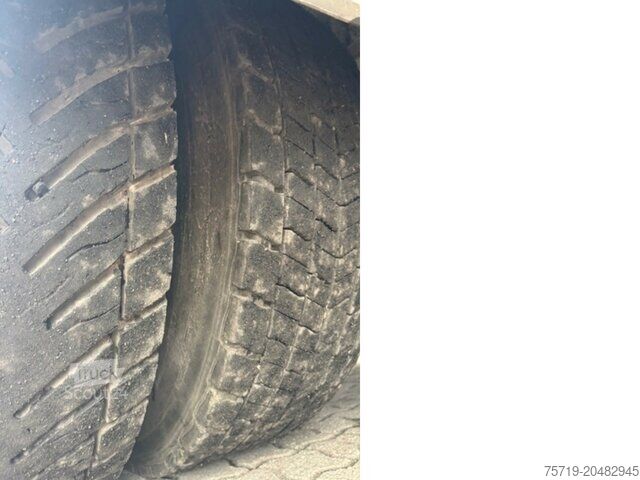 Camion à ordures MAN 26.320 6x2 TGS