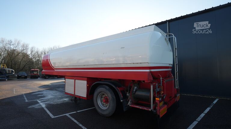 Tovornjak s cisterno LAG ADR fuel tank trailer