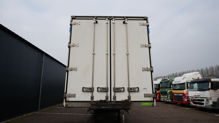 Priklopnik za platformo LAG Closed box trailer